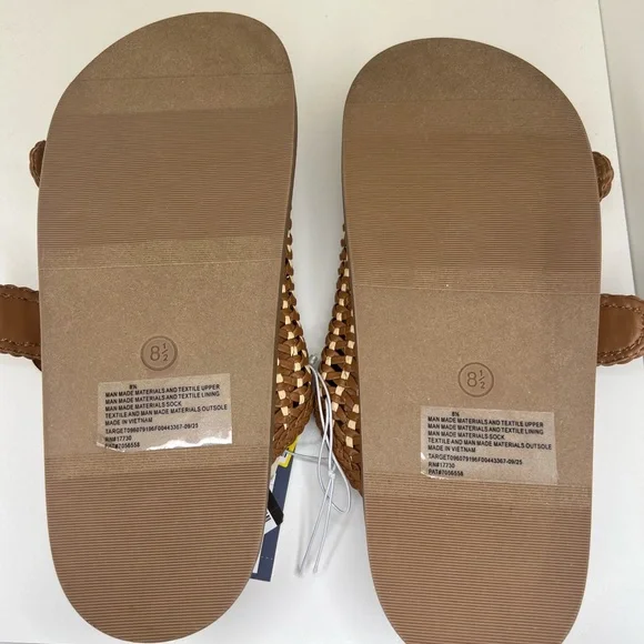 Universal Thread Collin Sandals 8.5 - Picture 5 of 5